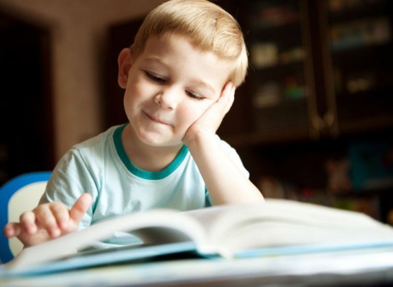 hay juegos educativos específicos para ayudar con la lectura